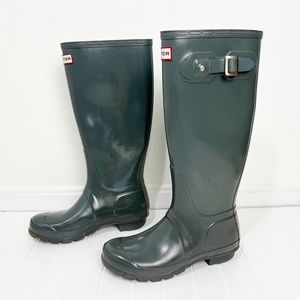HUNTER Tall Wellies Gloss Rain boots Size 7 Dark Gray w/2 pair of inserts Preppy